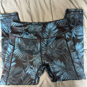 Curves n combatboots leggings